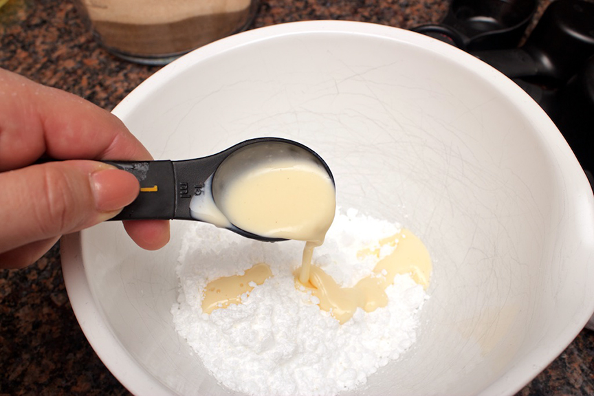 © Claudia's Cookbook - Browned Butter Eggnog Snickerdoodle Doughnuts 11