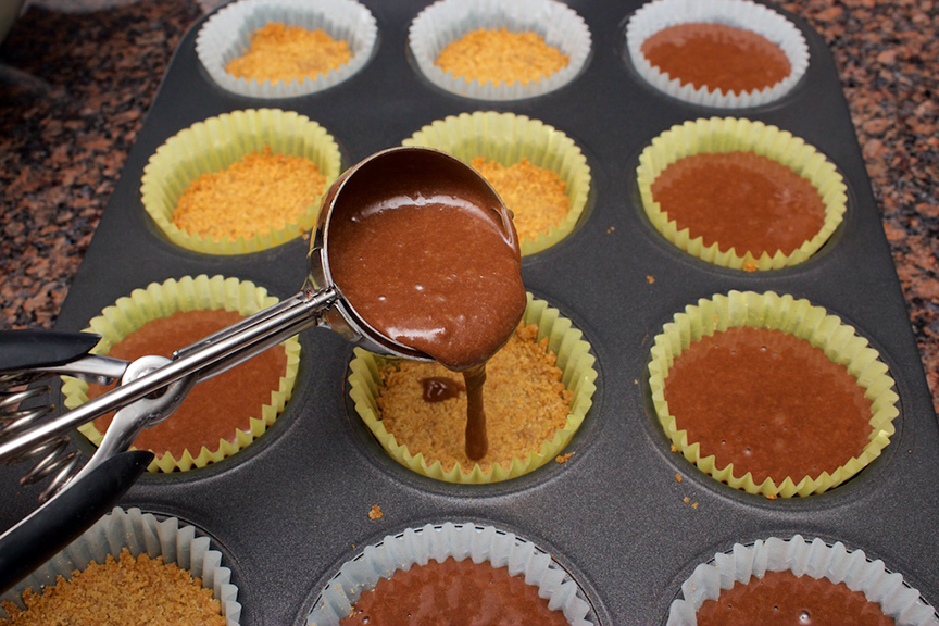 © Claudia's Cookbook - S'mores Cupcakes 8