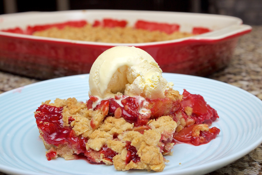 © Claudia's Cookbook - Strawberry Peach Crisp 14