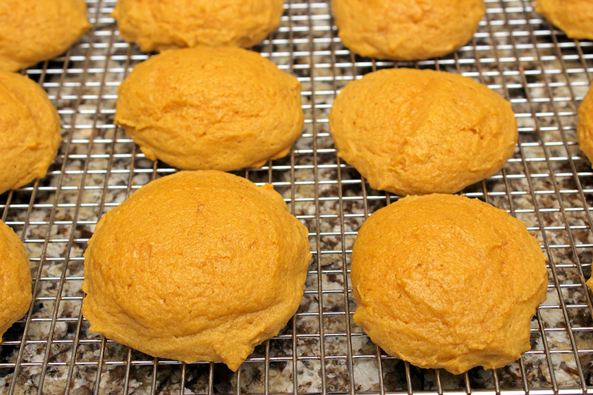 claudias-cookbook-melt-in-your-mouth-pumpkin-cookies-14